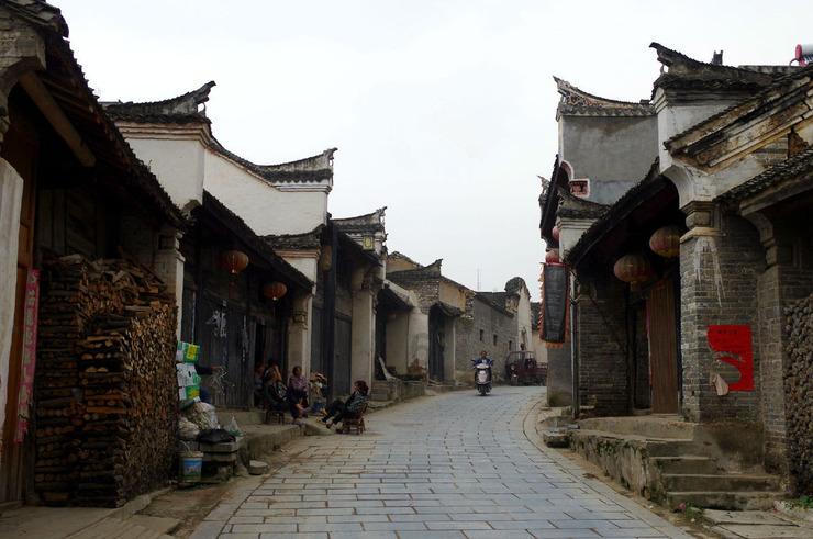 取保候审后两个月了,公安又让回去录口供,会被关吗?-机智问答,智能解答你的疑惑